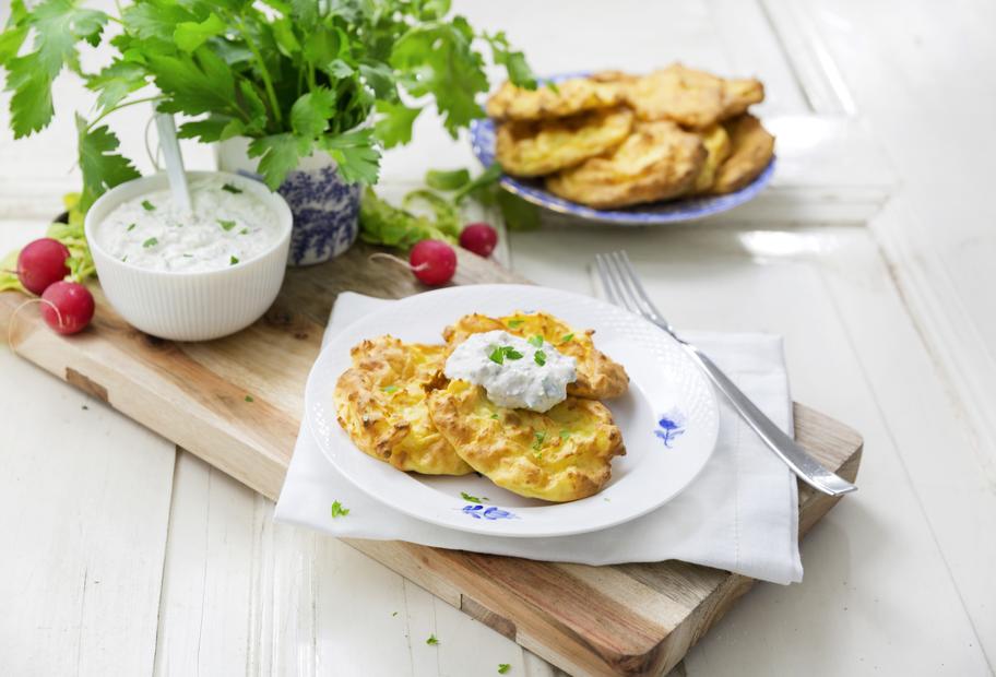 Kartoffelküchlein mit Radieschen-Dip