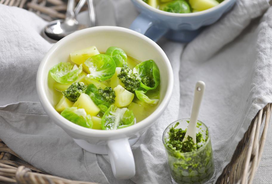 Winterlicher Rosenkohl-Kartoffeleintopf