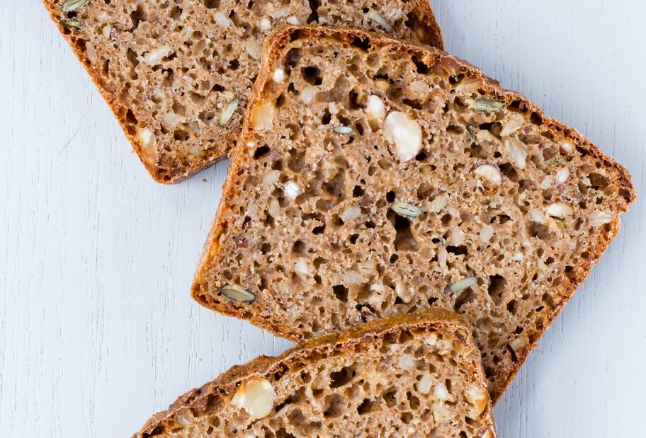 Supersaftiges Dinkel-Körner-Brot