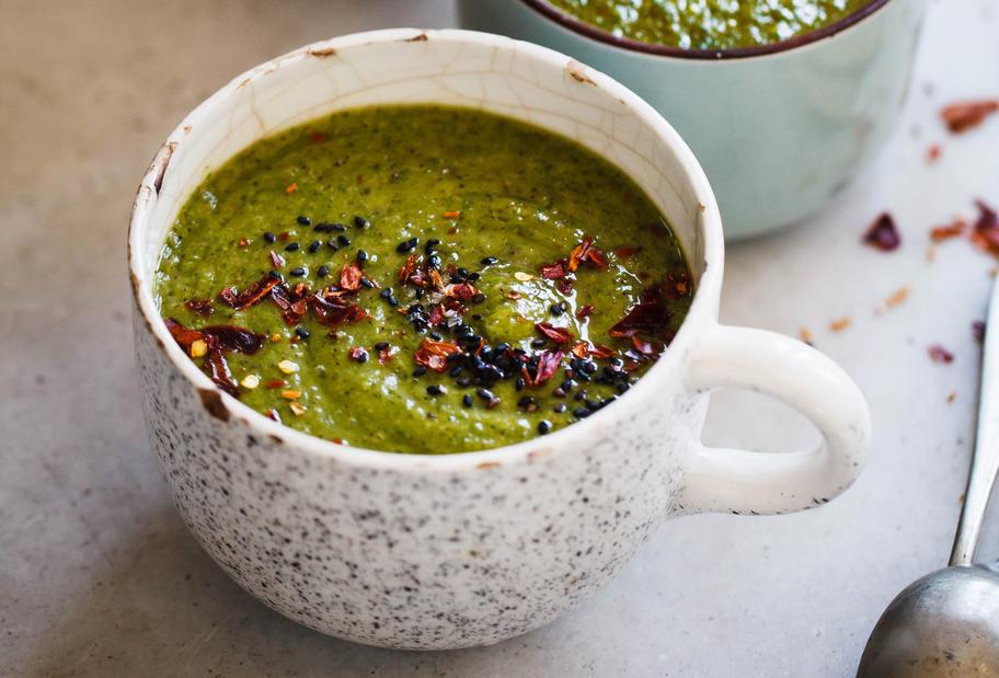 Grünkohl-Brokkoli-Suppe mit Kokosmilch