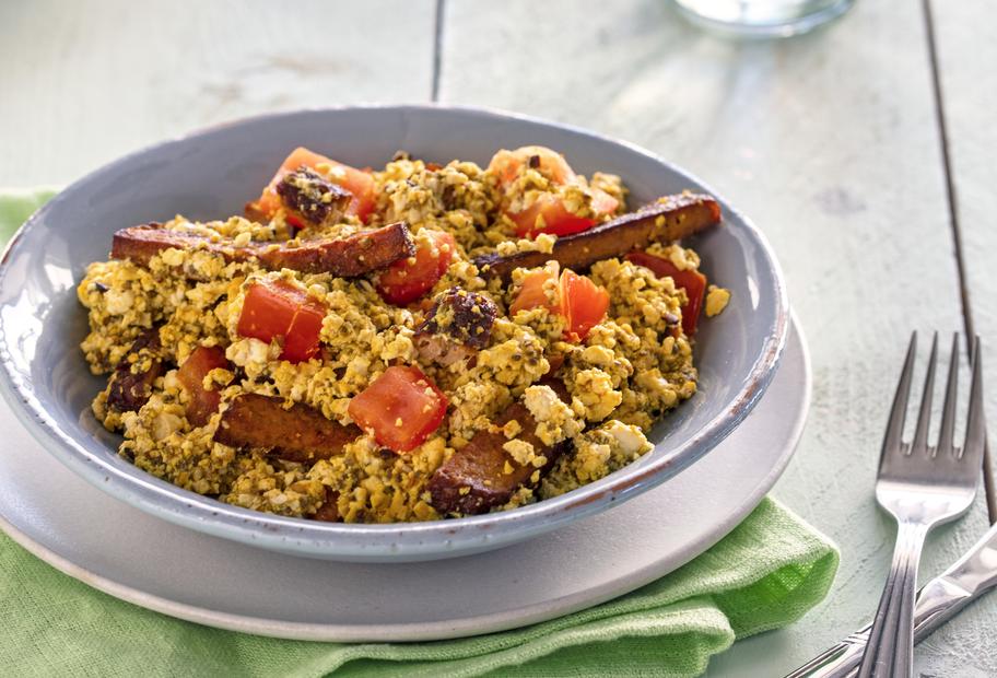 Veganer Tofu Scramble mit Kurkukma