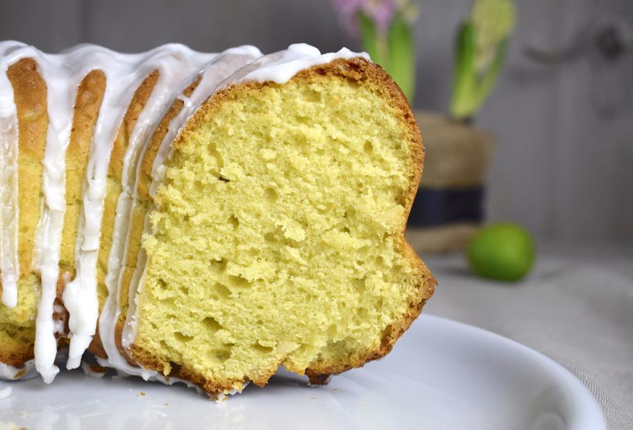 Saftiger Avocadokuchen