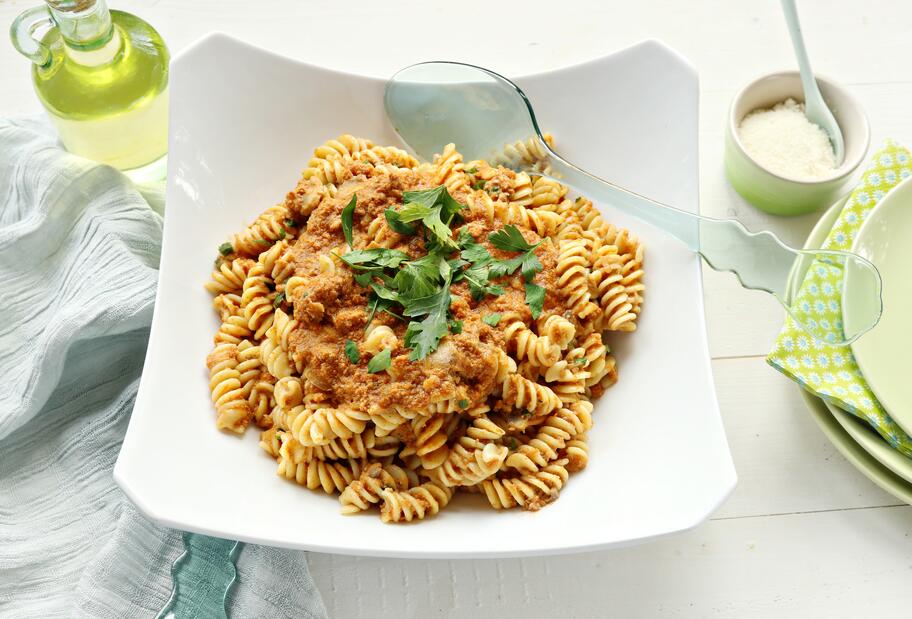 Nudeln mit Hacksoße Jäger-Art