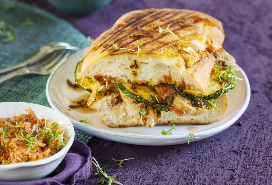 Schweinefilet-Panini mit Honig-Butter