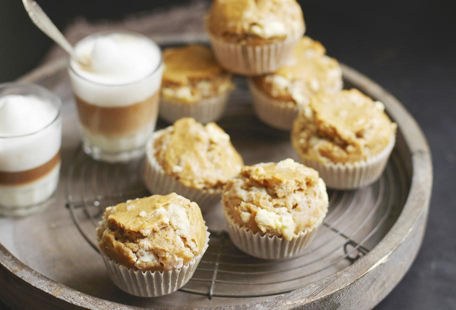 Weiße Schokoladen-Kaffee-Muffins