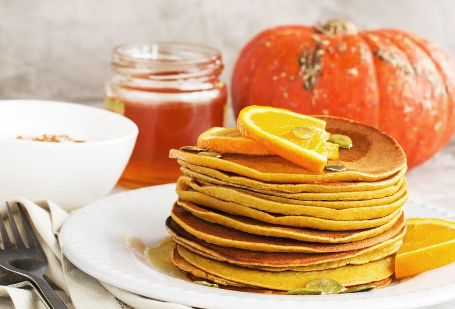 Kürbis-Pancakes mit Honig