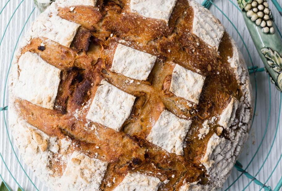 Halloumi-Brot ohne Kneten
