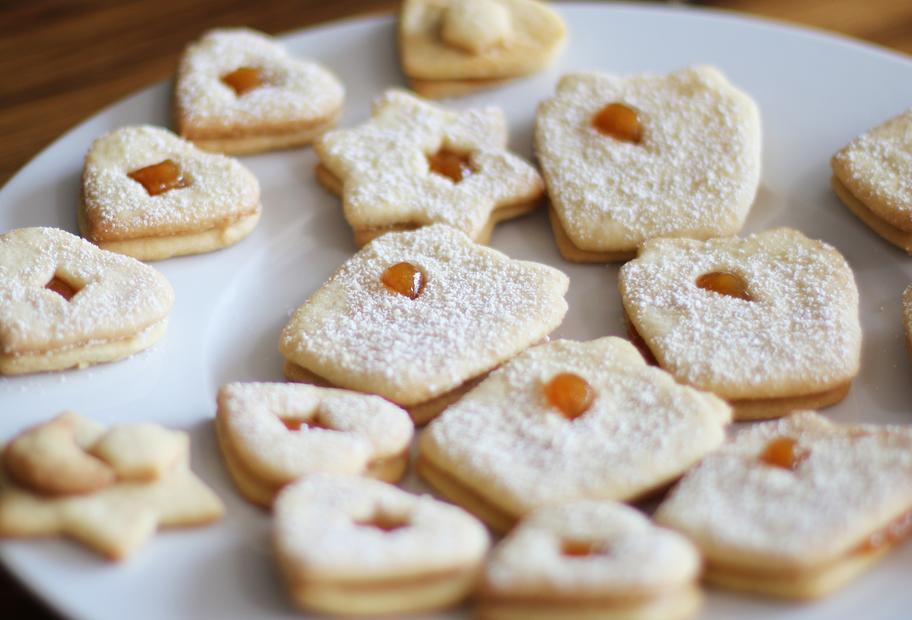 Spitzbuben mit Mandeln
