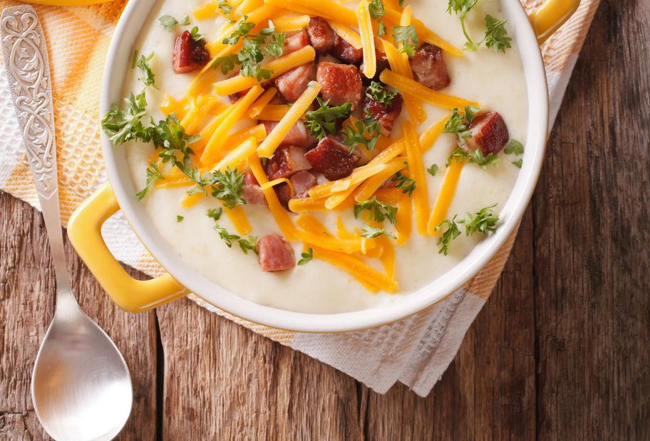 Kartoffelsuppe mit Cheddar und Speck für den Thermomix®