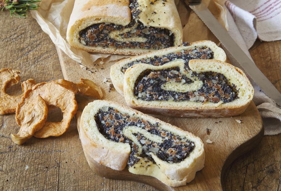Mohn-Apfel-Stollen