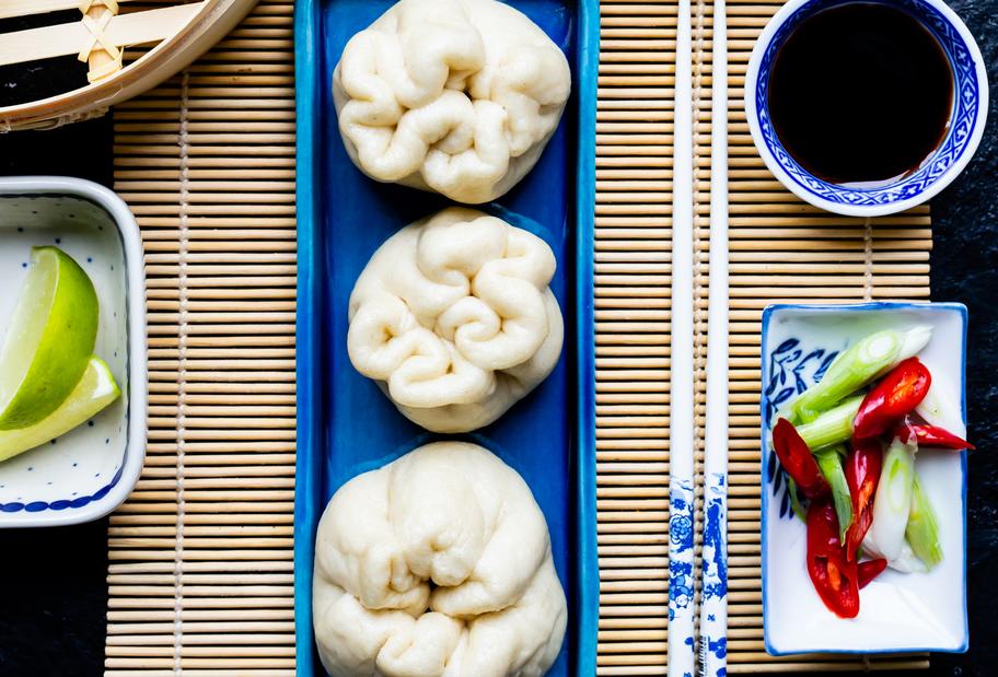 Hoisin-Teigtaschen mit Pilzen