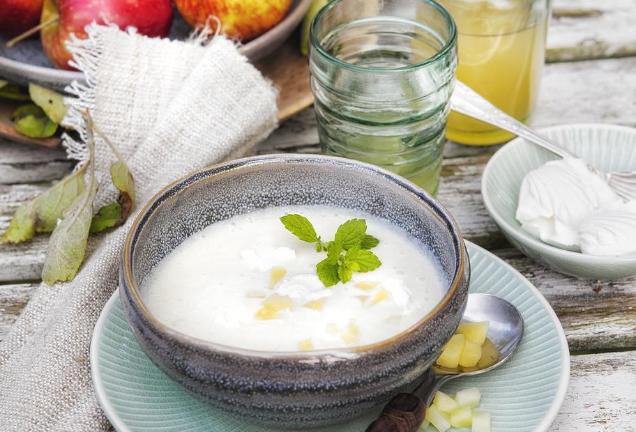Lauwarme Apfelsuppe mit Ingwer