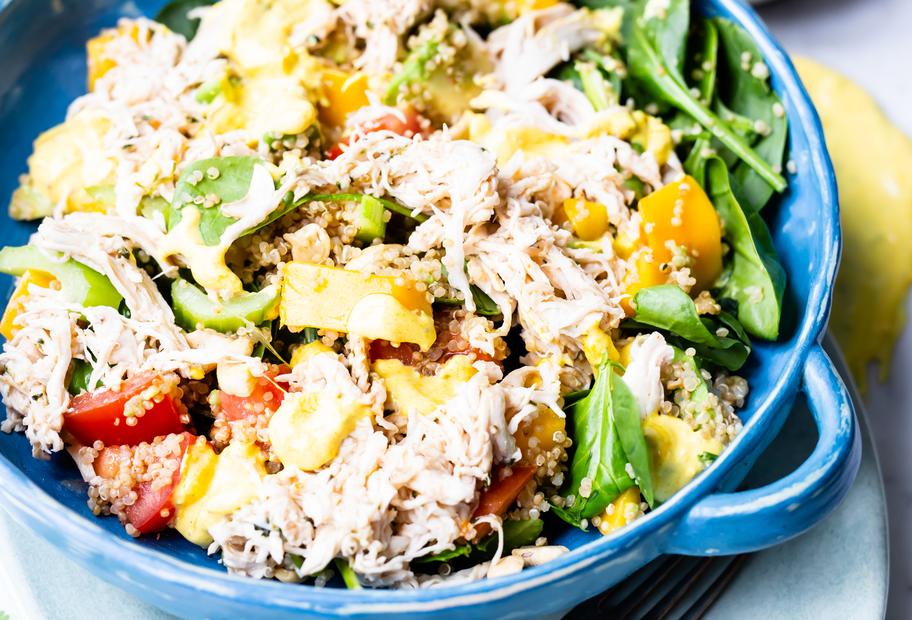 Pulled-Chicken-Salat mit Salsa