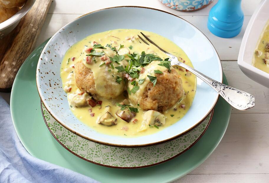 Rahm-Champignons mit Semmelknödeln