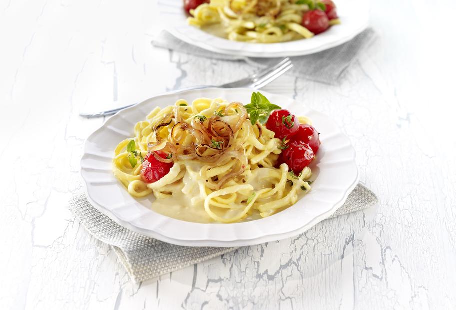 Schwäbische Käsespätzle mit Kirschtomaten