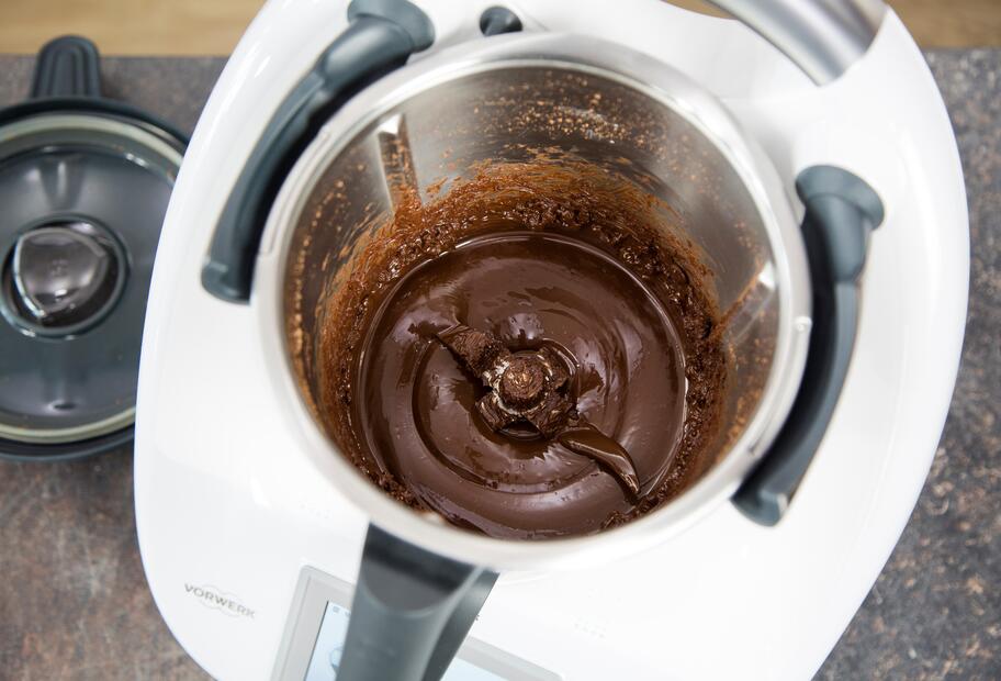 Glänzende Kuvertüre