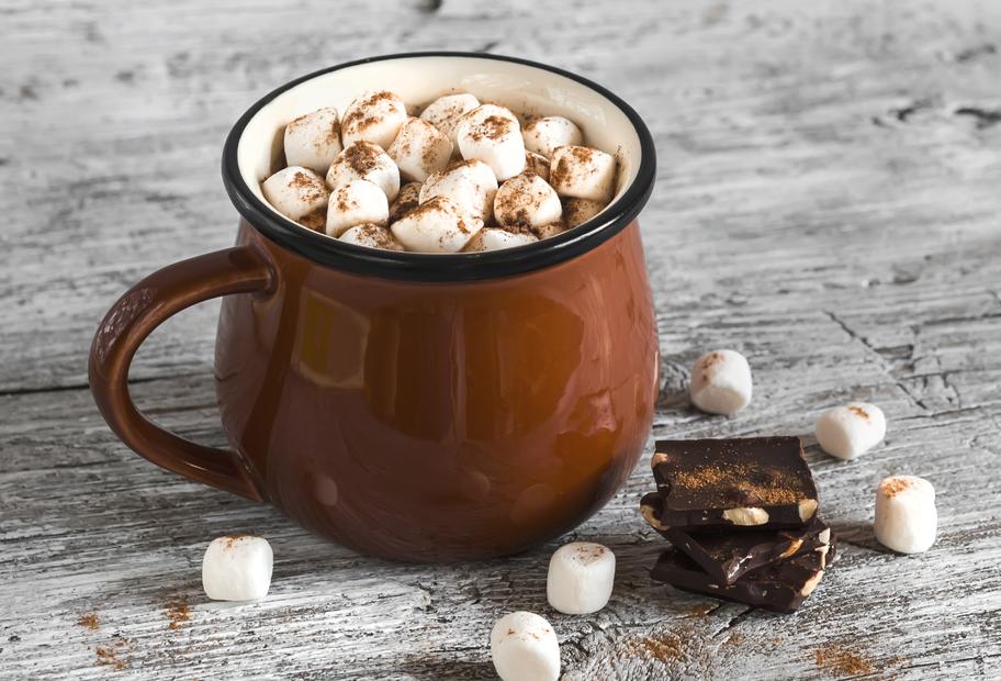 Heiße Schokolade mit Marshmallows