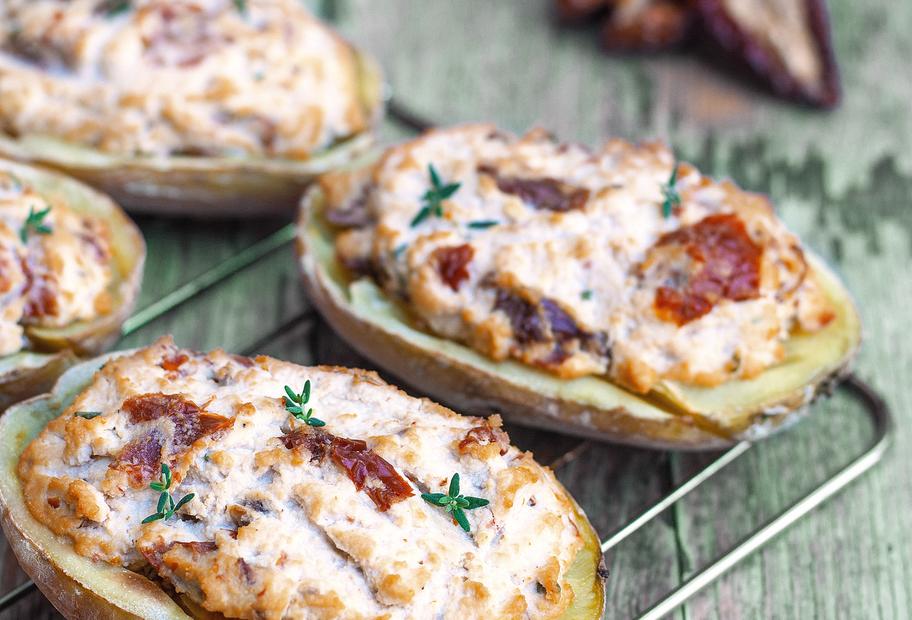 Kartoffelhälften mit Tofufüllung