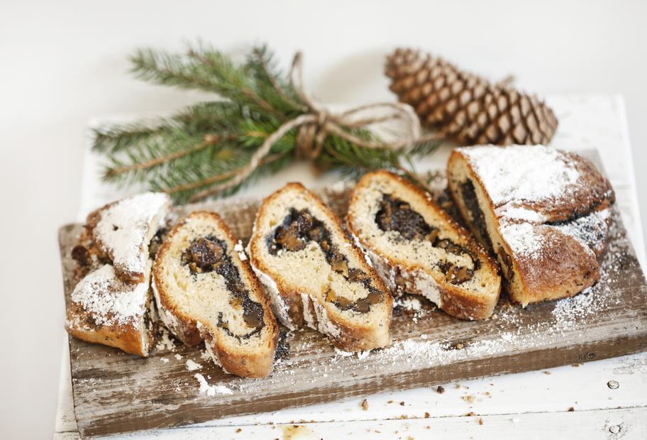 Mohnstollen mit Birnen