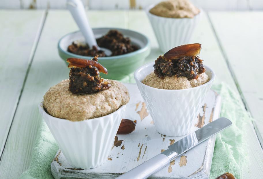 Becherbrote mit Honig und Apfelmark