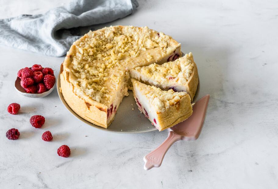 Himbeer-Käsekuchen mit Vanillestreuseln