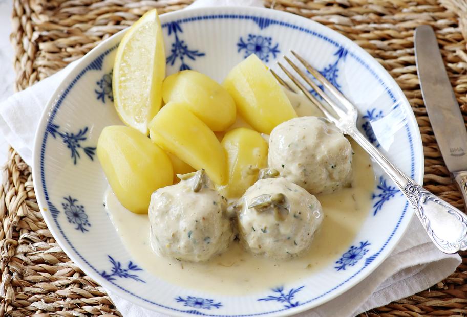 Konigsberger Klopse Mit Selbstgemachtem Putenhack Mit Salzkartoffeln Fur Den Thermomix