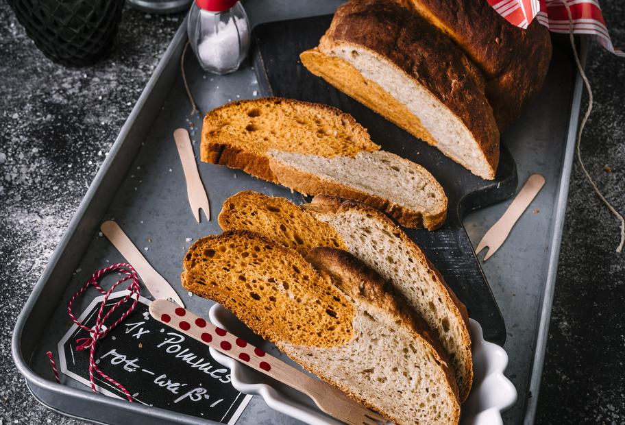 Pommes-Brot rot-weiß