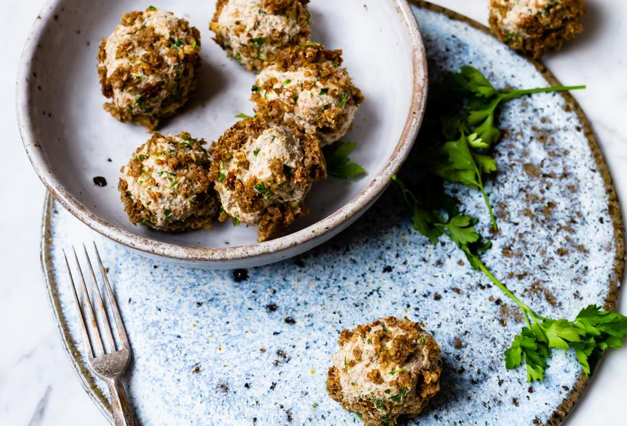 Pumpernickel-Energy-Balls