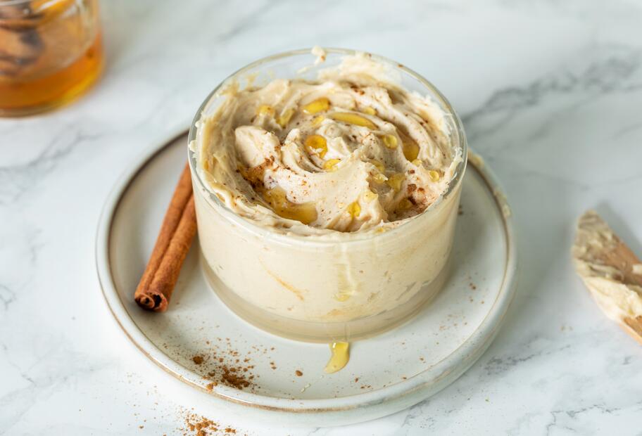 Festliche Honig-Zimt-Butter