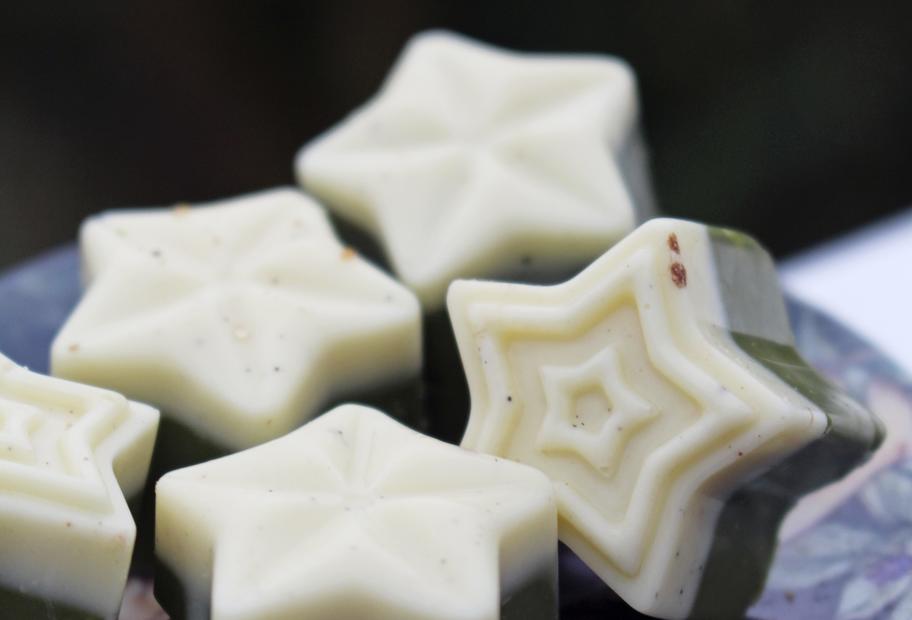 Kleine Versuchung: Matcha-Pralinés