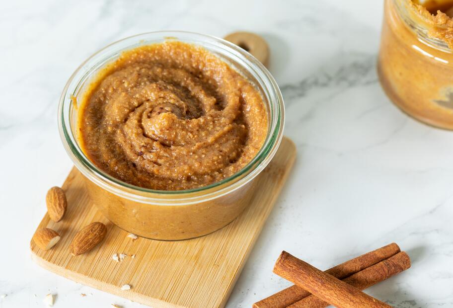 Zimt-Mandel-Butter
