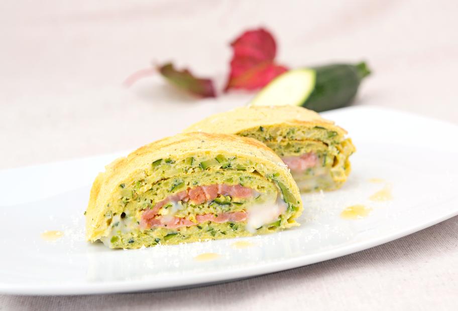 Zucchinistrudel mit Lachs