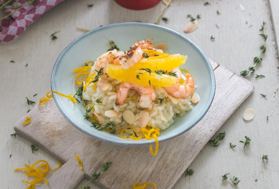 Fruchtiges Orangen-Risotto mit Garnelen und Mandeln