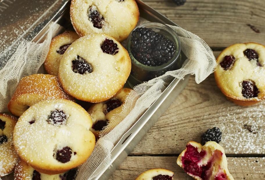 Supersaftige Brombeermuffins mit Buttermilch