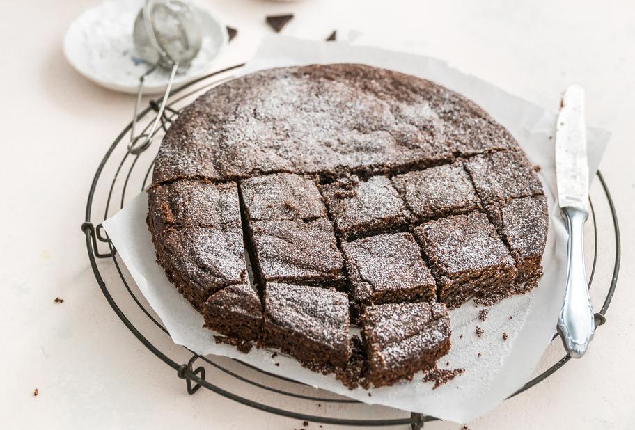 Schokoladenbrownies mit gemahlenen Mandeln