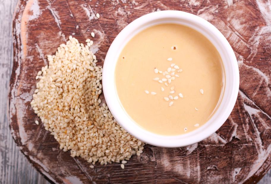 Tahin-Sojasoßen-Dressing