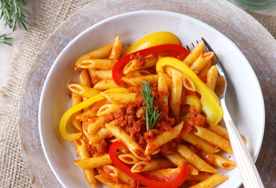 Paprika-Pasta mit Chorizo