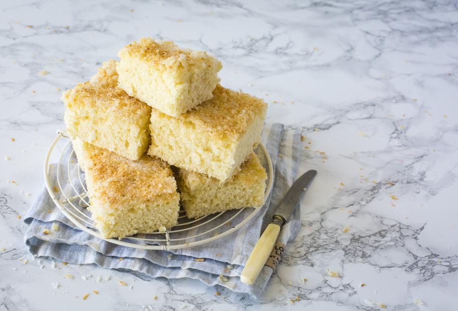 Buttermilch-Kuchen mit Kokos für den Thermomix® Buttermilch-Kuchen mit Kokos für den Thermomix®