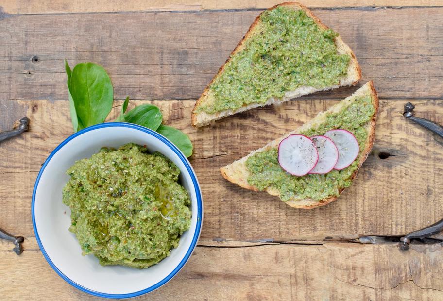 Veganes Pesto mit Feldsalat
