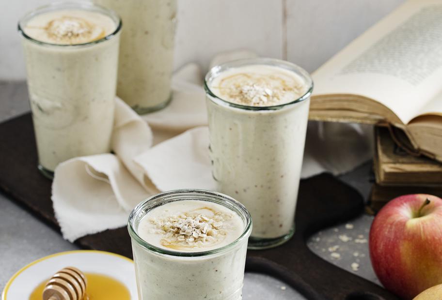 Apfel-Haferflocken-Frühstücksdrink