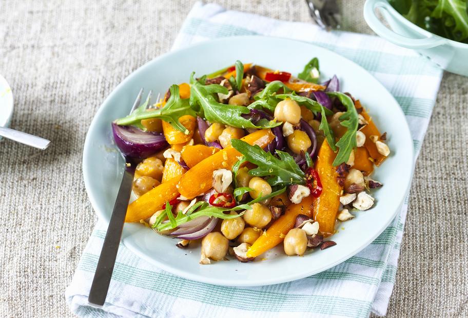 Leichter Karottensalat mit Kichererbsen