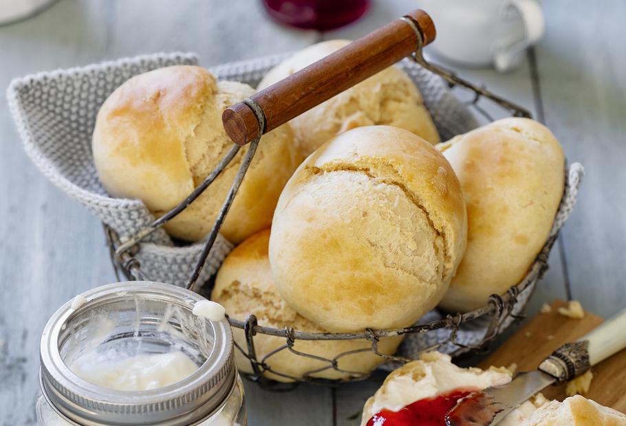 Schnelle Joghurtbrötchen ohne Hefe