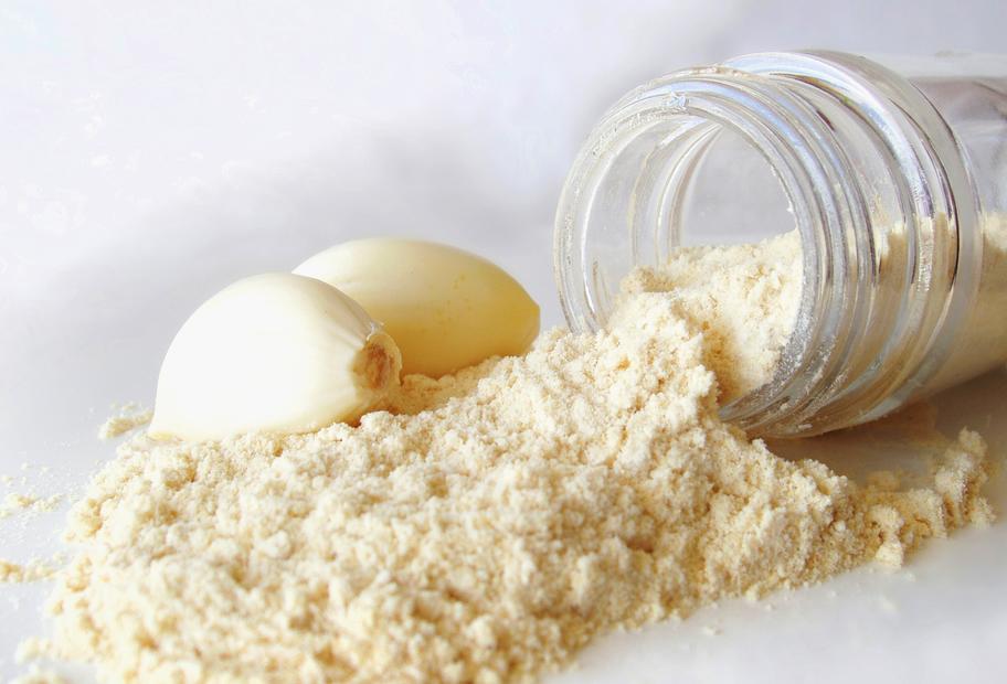 Selbst gemixtes Knoblauchpulver