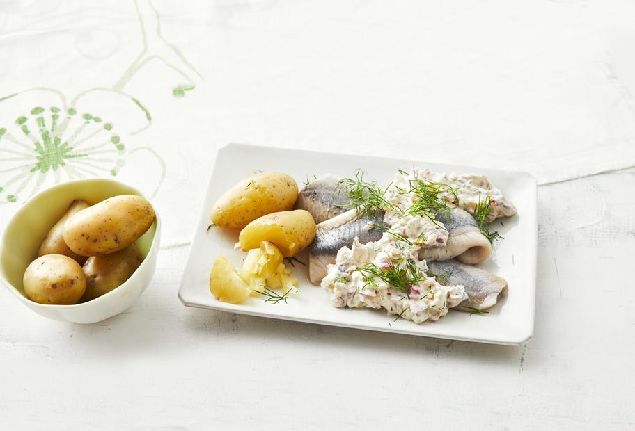 Jetzt ist Matjeszeit: Matjes mit Radieschensalat