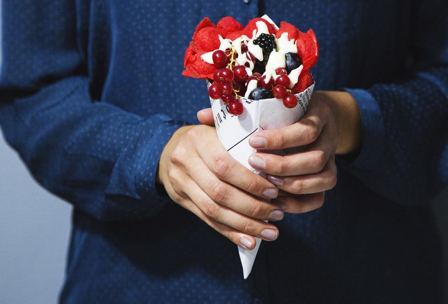 Red-Velvet-Bubble-Waffeln