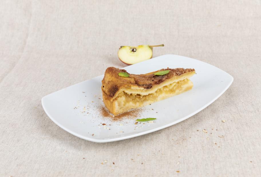 Zimtkuchen mit Äpfeln