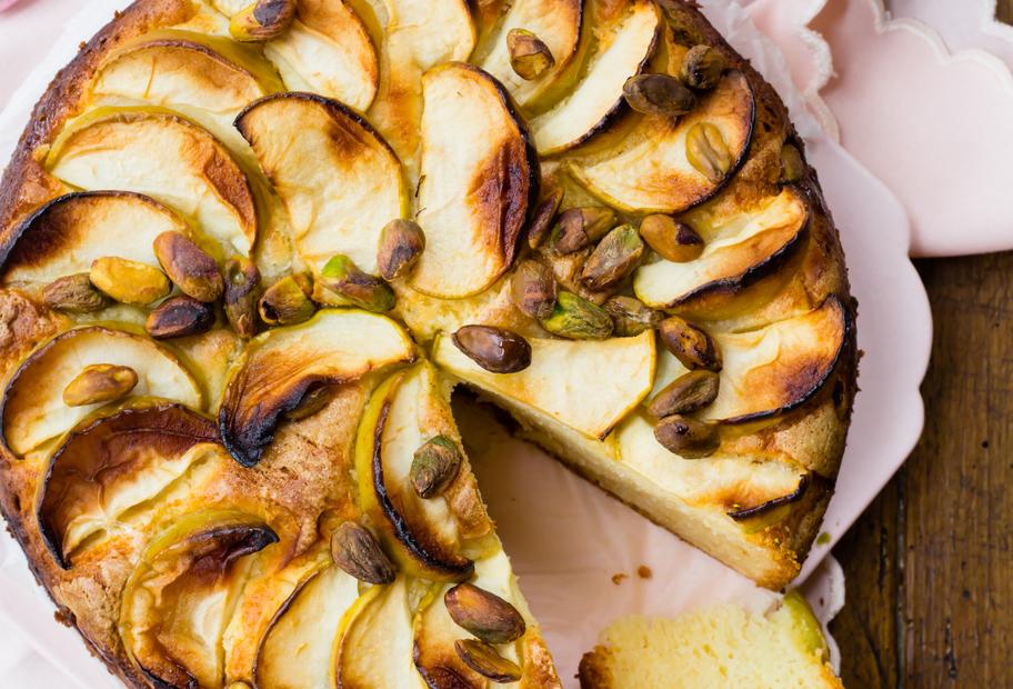 Feinster Apfelkuchen mit Rosenwasser