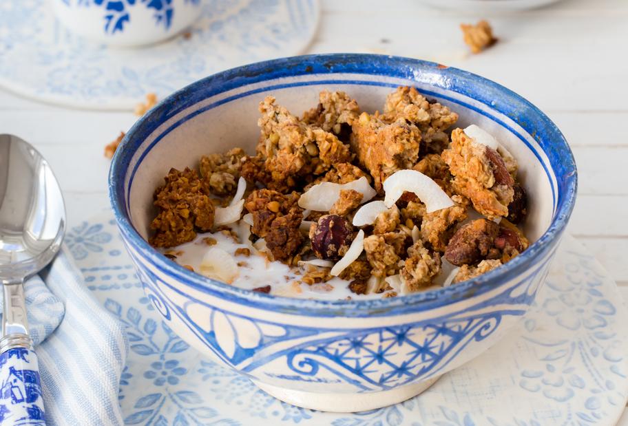 Kokosnuss-Buchweizen-Granola