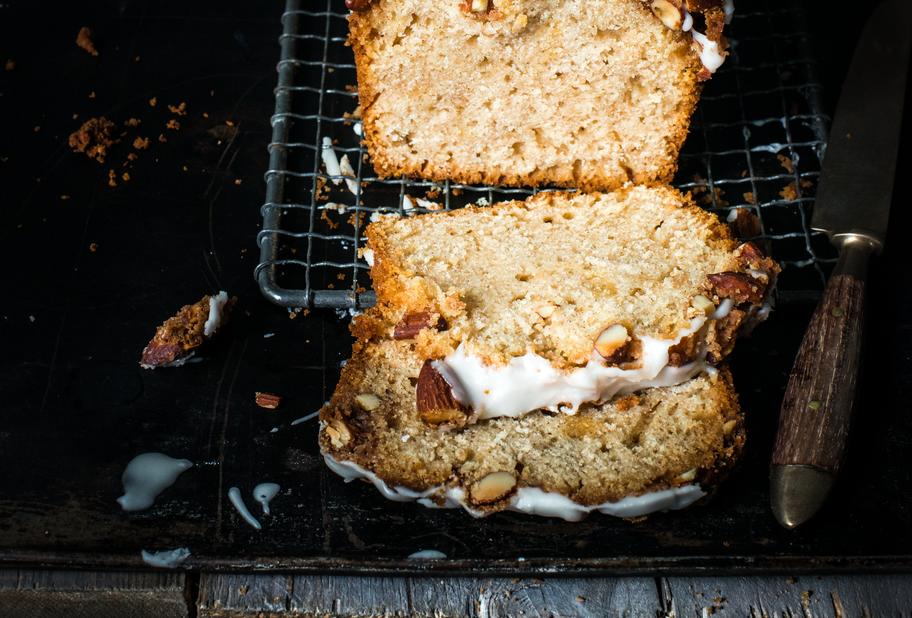 Marzipankuchen mit Mandelstreuseln