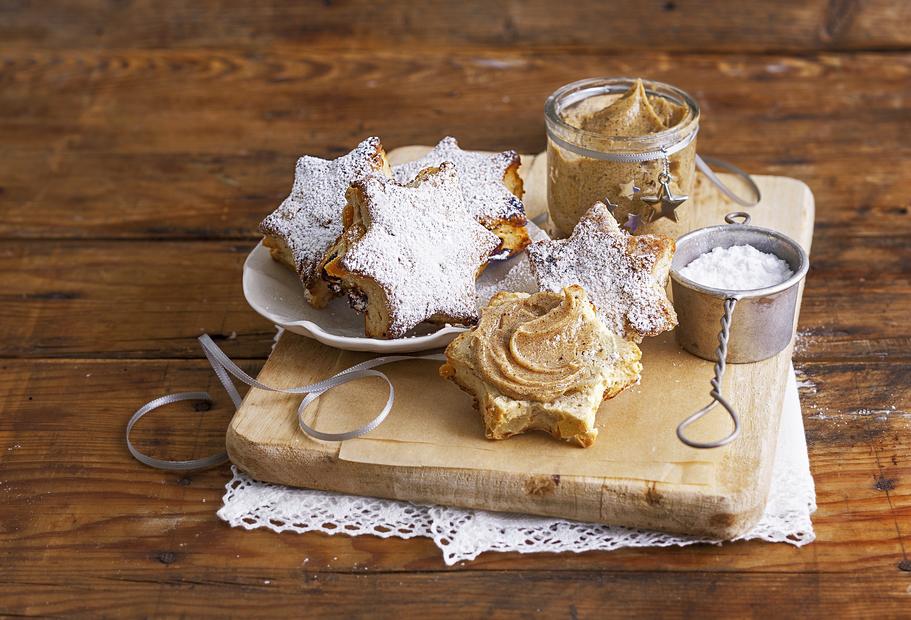 Stollensterne mit Weihnachtsbutter